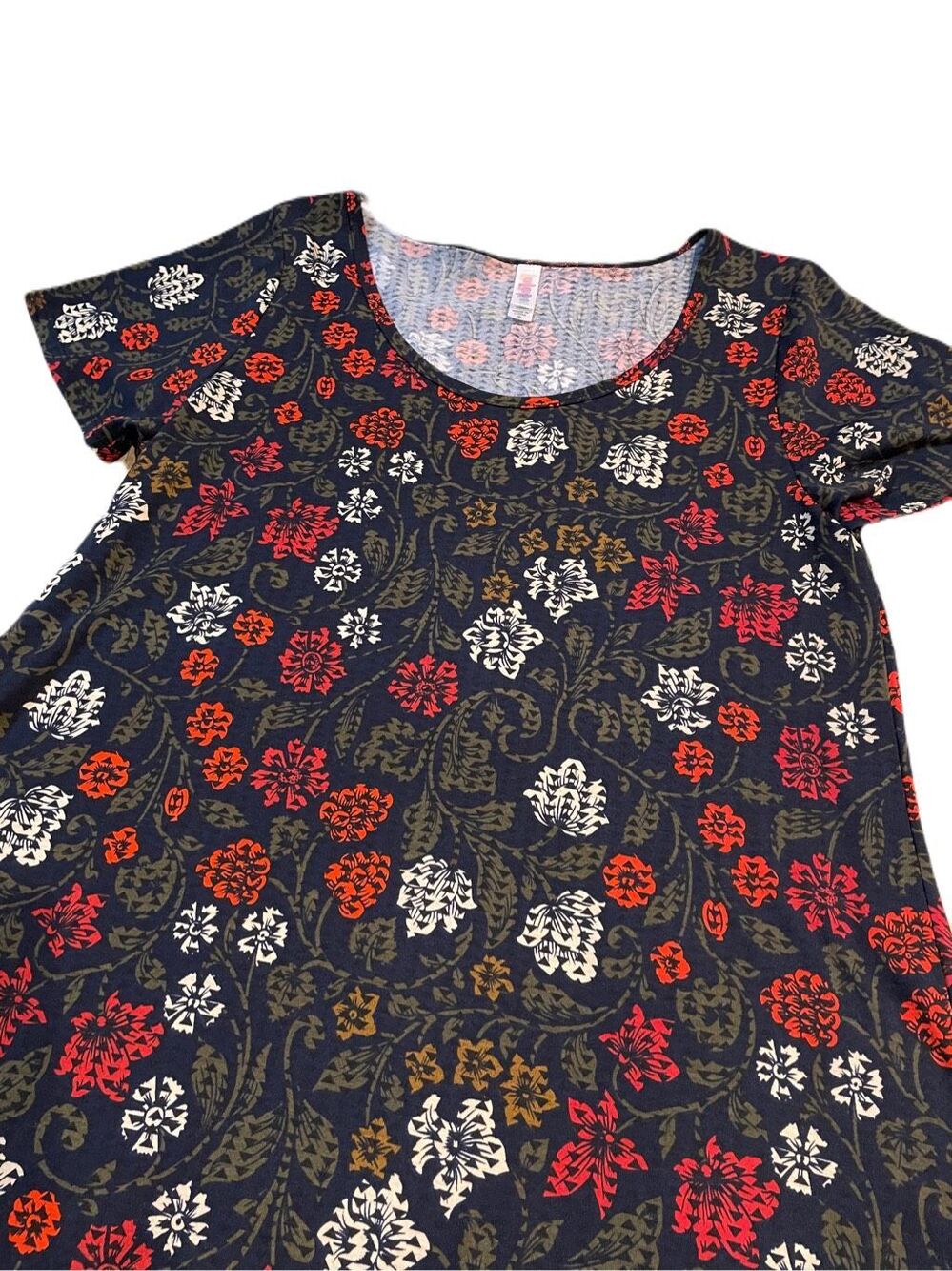 Lularoe Classic Tee
